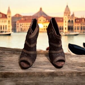 Bella Marie Helena-2 Peep Toe Lace Bridal Wedding Booties Pump Shoes Size 7